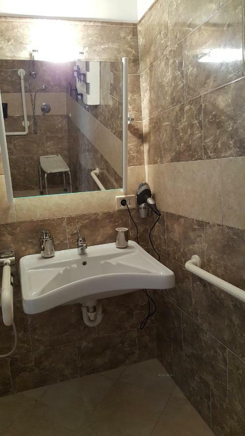Borgo Dei Centurione Hotel โรม ภายนอก รูปภาพ